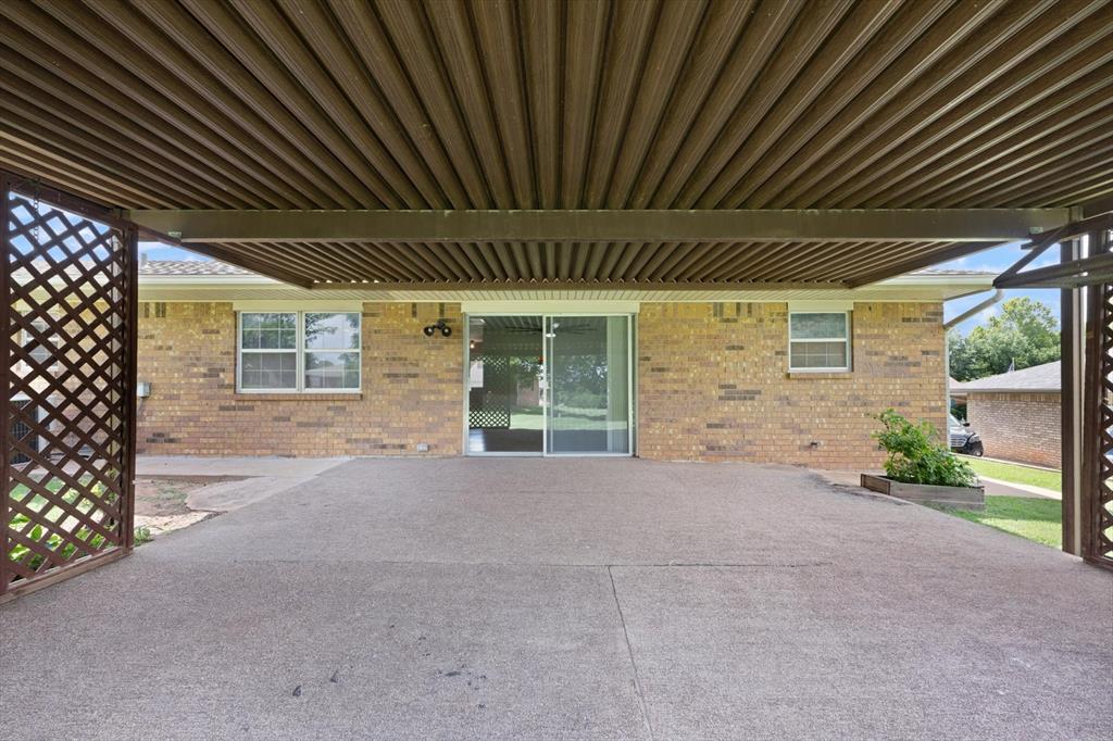 1109 N Rosebrier Drive