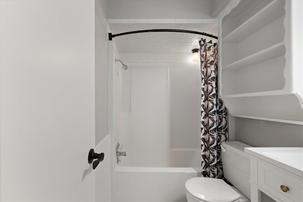 1109 N Rosebrier Drive