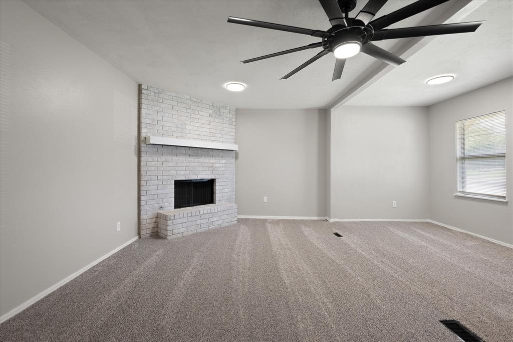 1109 N Rosebrier Drive