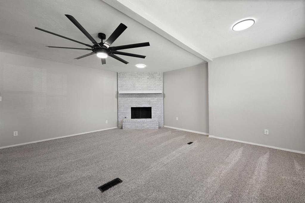 1109 N Rosebrier Drive