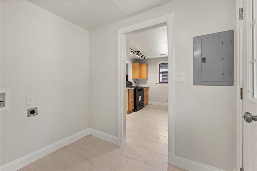 1712 W Mansur Avenue