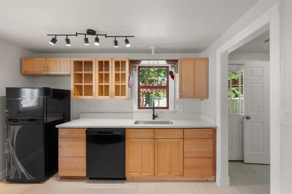 1712 W Mansur Avenue