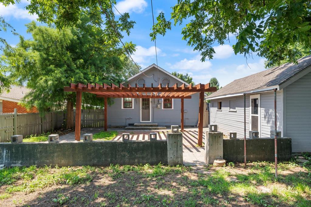 1712 W Mansur Avenue