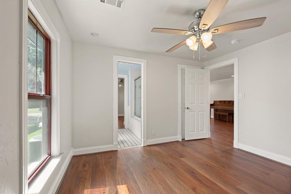 1712 W Mansur Avenue