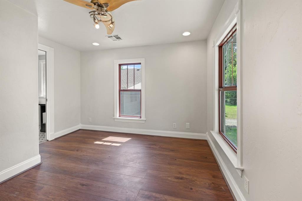 1712 W Mansur Avenue