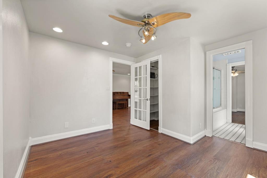 1712 W Mansur Avenue