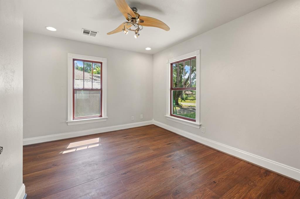 1712 W Mansur Avenue