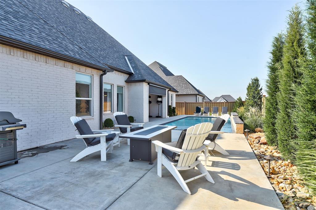 2925 Wood Thrush Way