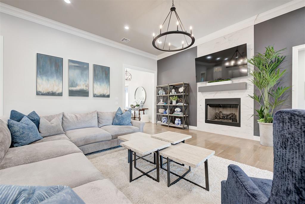 2925 Wood Thrush Way