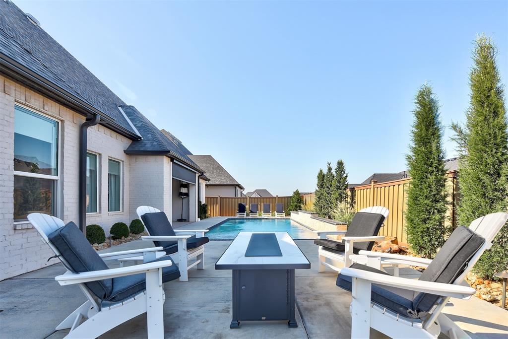 2925 Wood Thrush Way