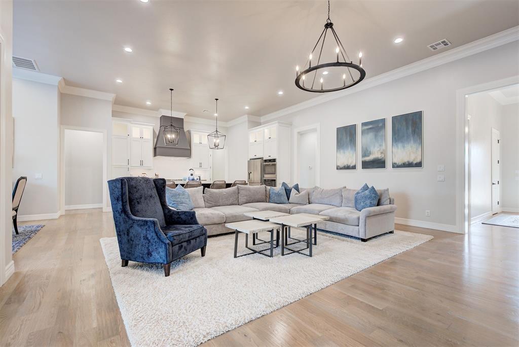 2925 Wood Thrush Way