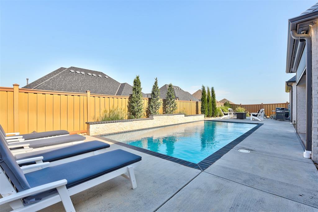 2925 Wood Thrush Way