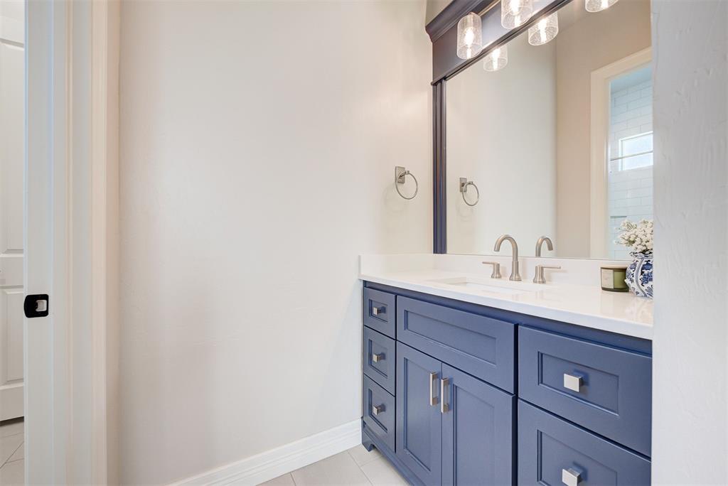 2925 Wood Thrush Way