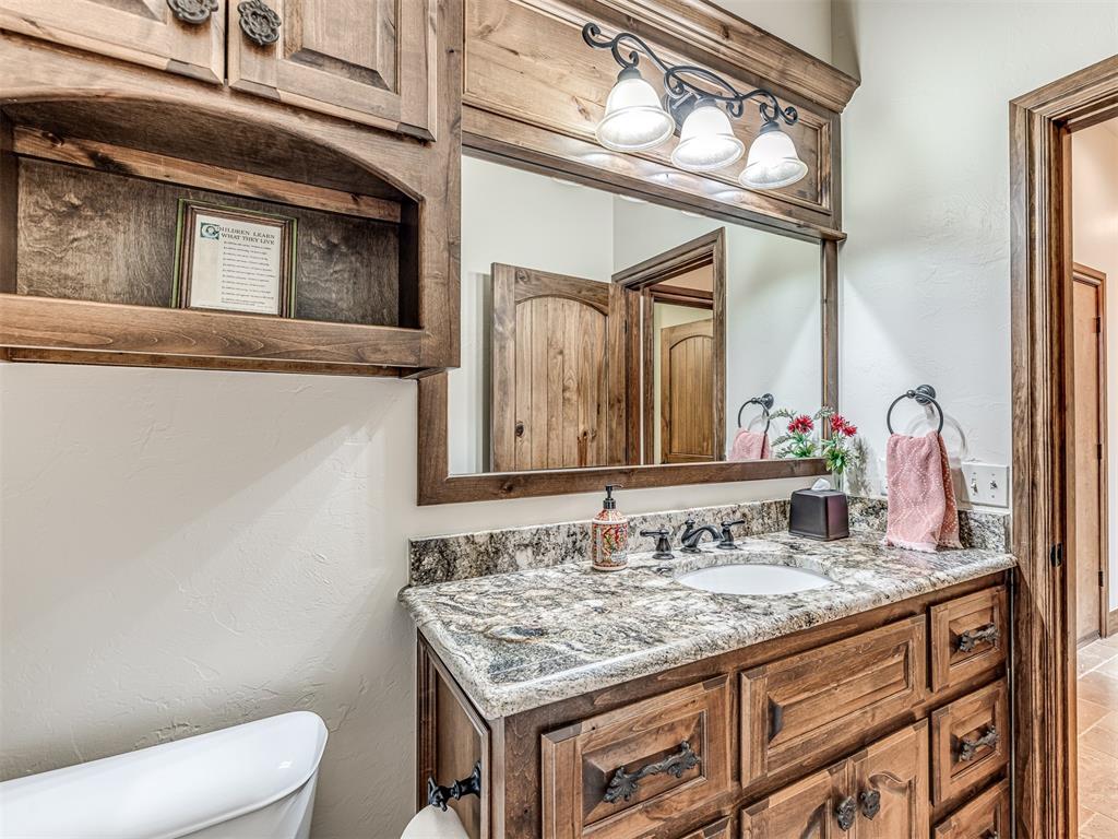 1049 Villas Creek Drive