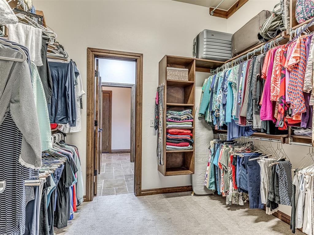 1049 Villas Creek Drive