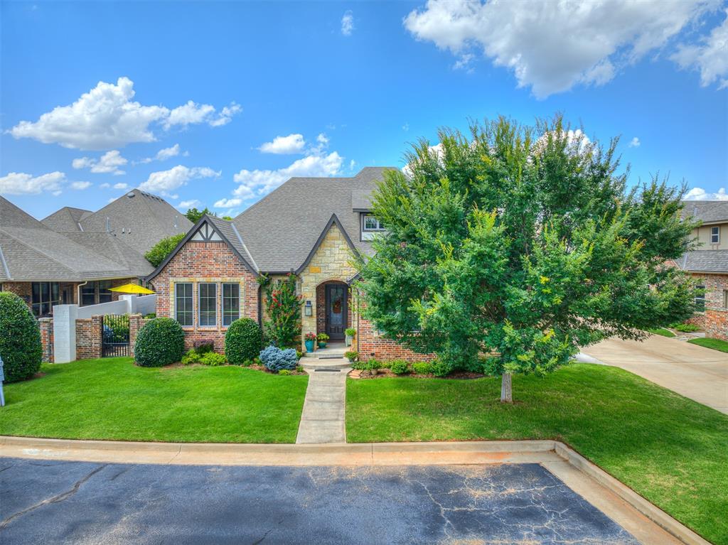 1049 Villas Creek Drive