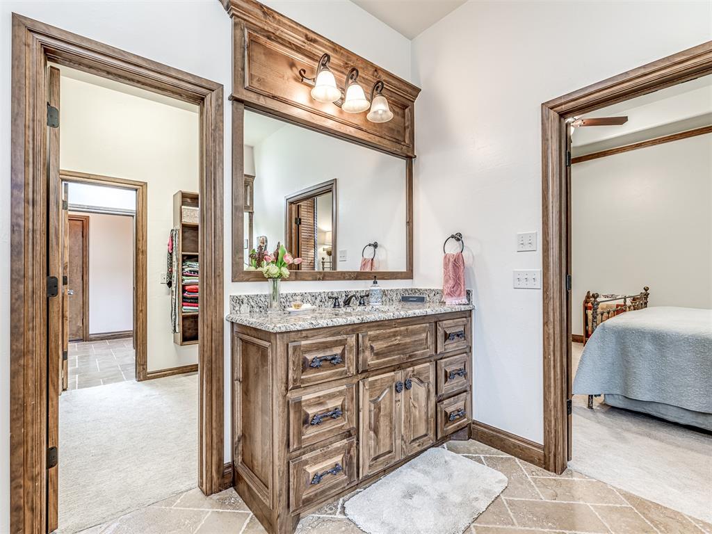 1049 Villas Creek Drive