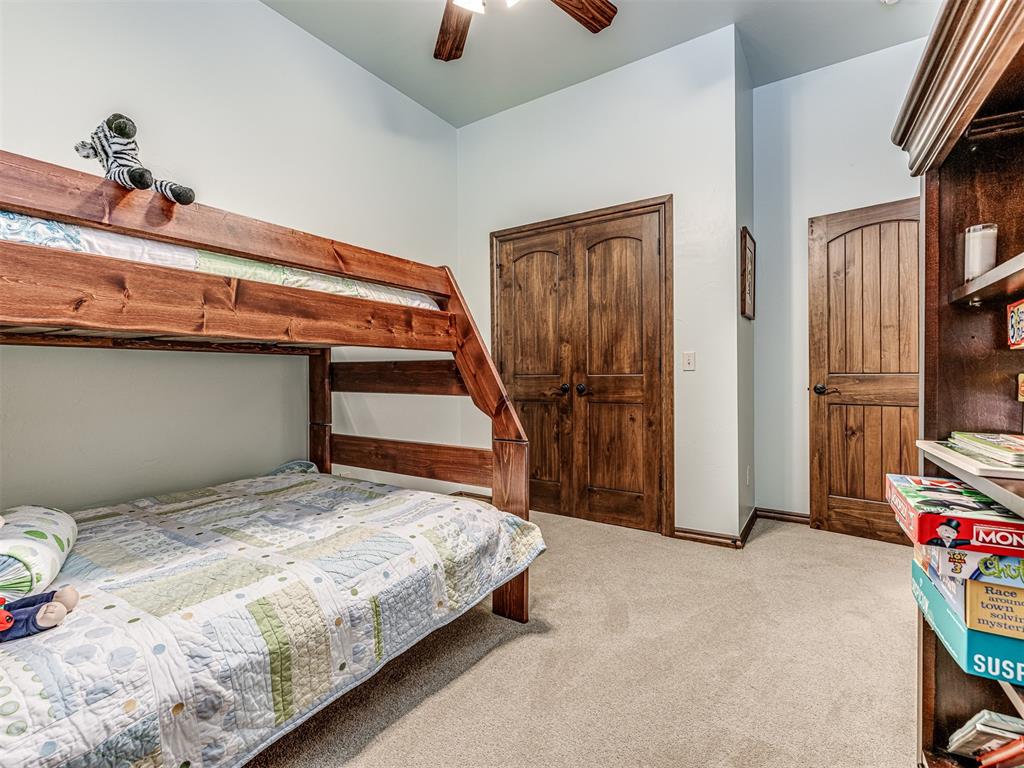 1049 Villas Creek Drive