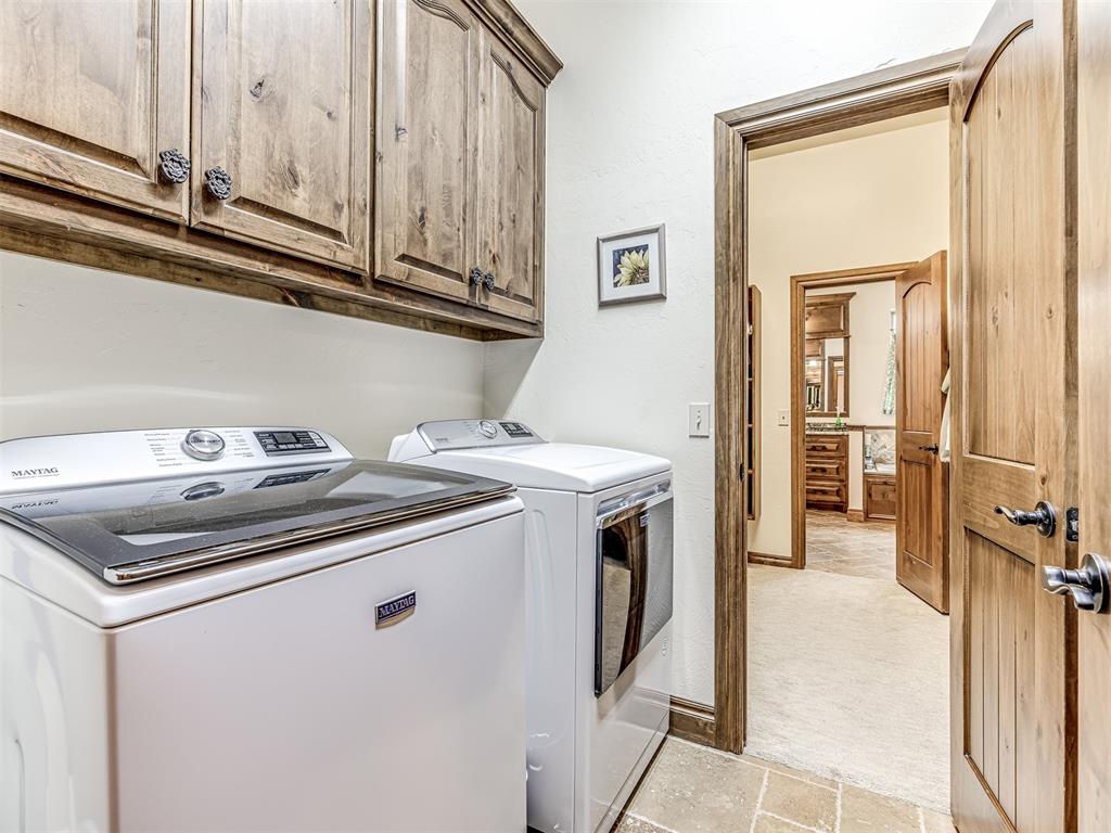 1049 Villas Creek Drive