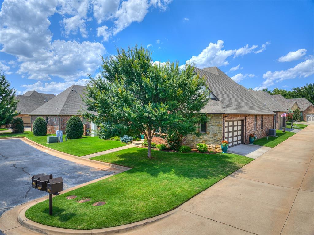 1049 Villas Creek Drive