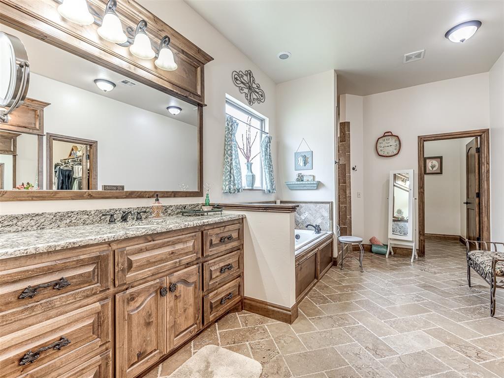 1049 Villas Creek Drive