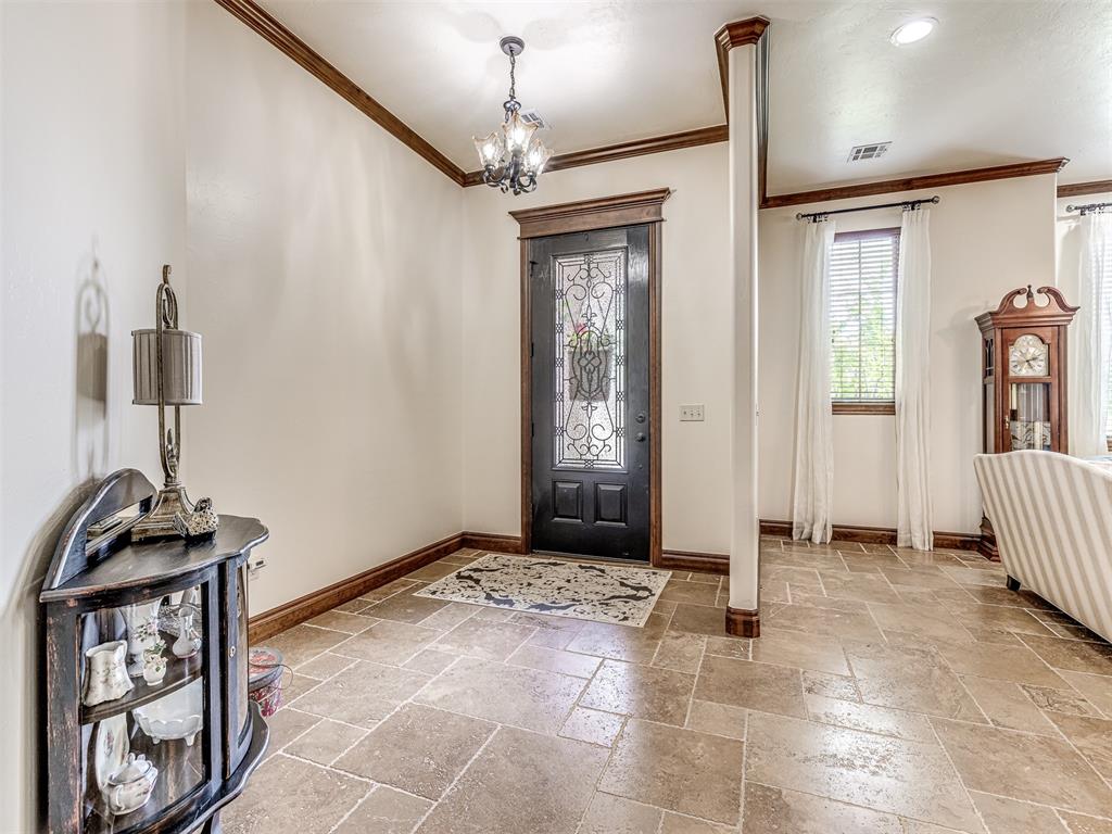 1049 Villas Creek Drive