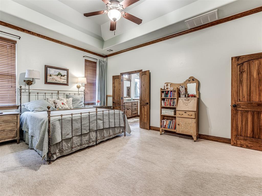 1049 Villas Creek Drive