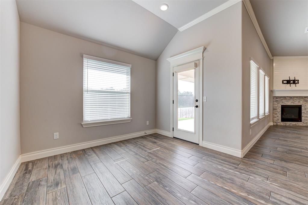 3140 Hunter Crest Drive