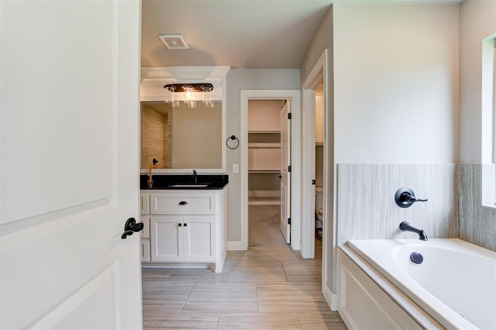 3140 Hunter Crest Drive