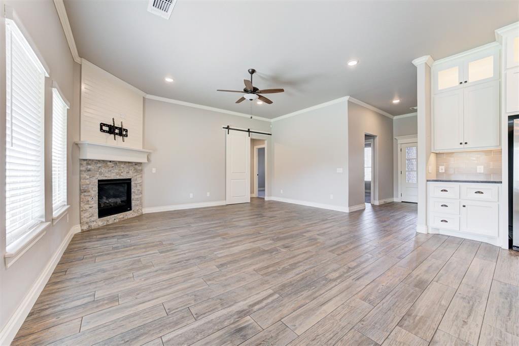 3140 Hunter Crest Drive