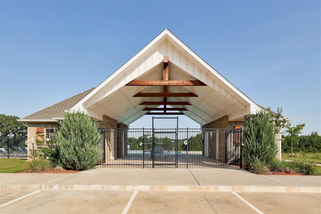 3140 Hunter Crest Drive