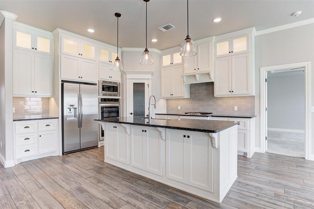 3140 Hunter Crest Drive