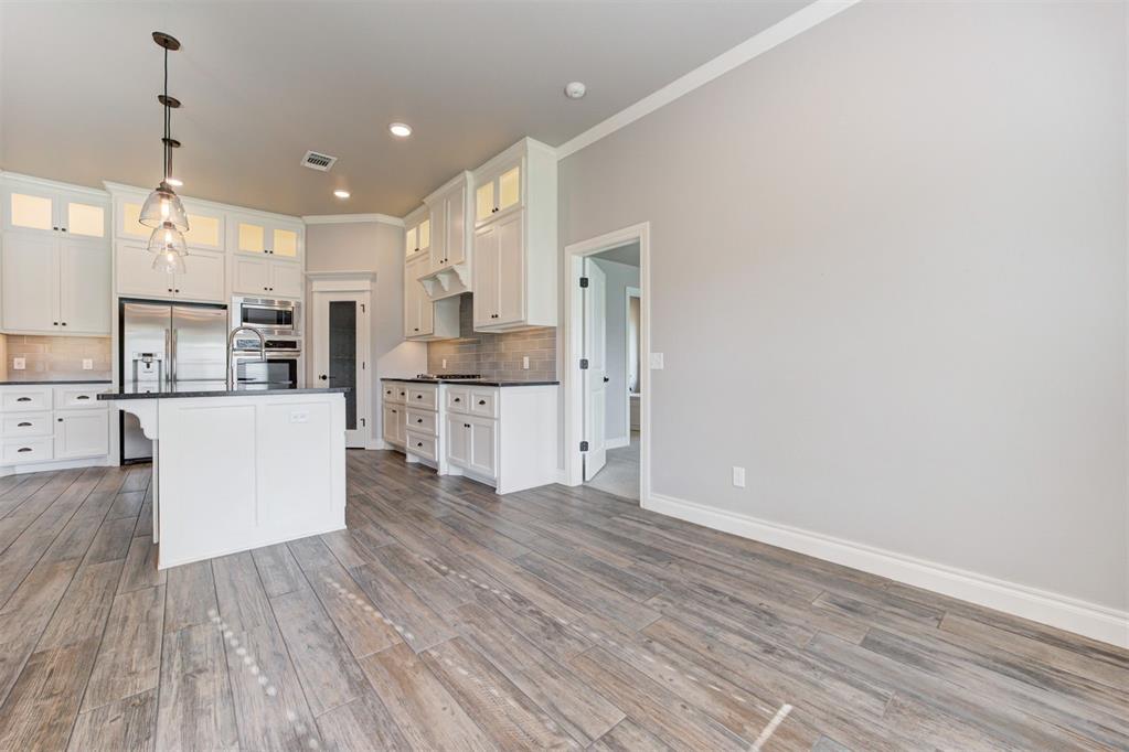 3140 Hunter Crest Drive