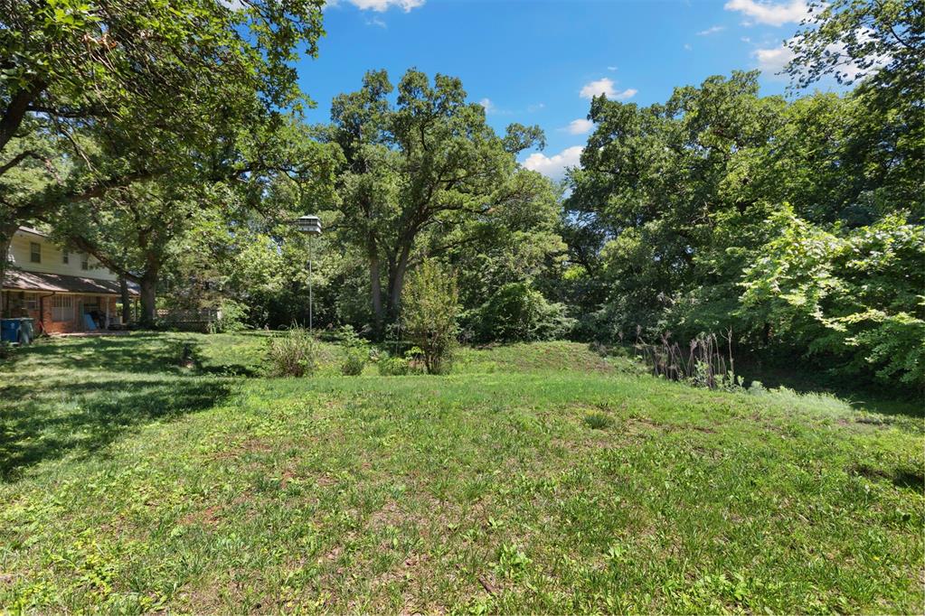 2700 Old Farm Lane