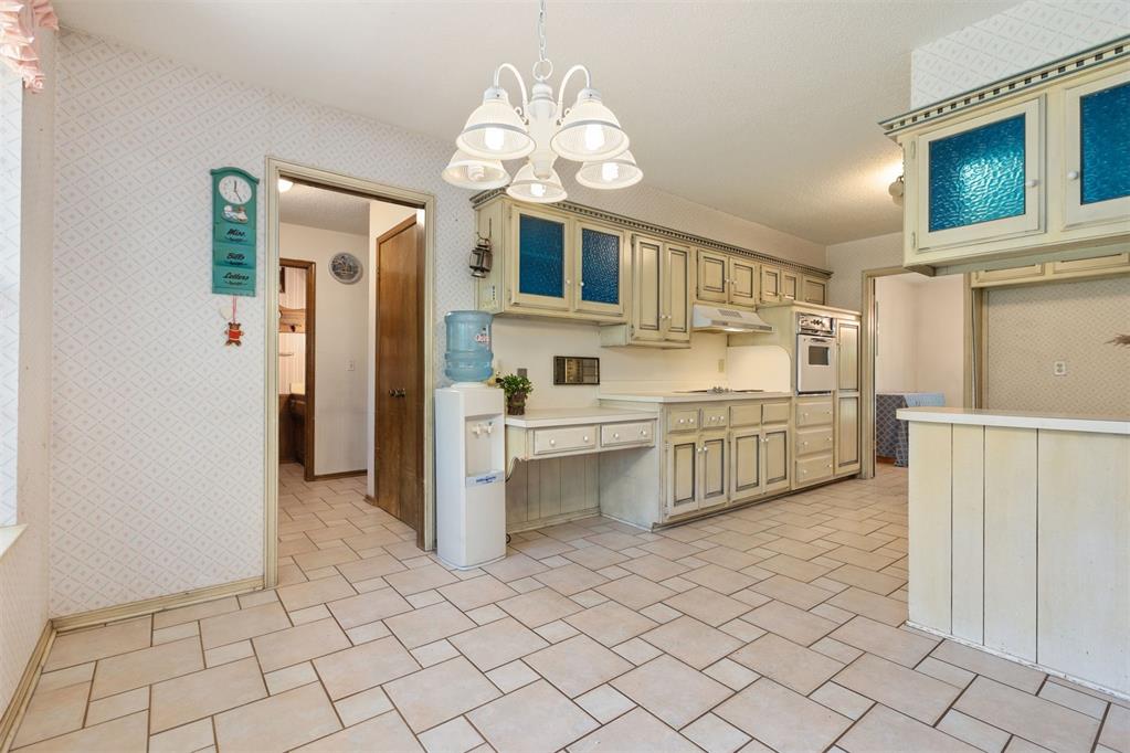 2700 Old Farm Lane