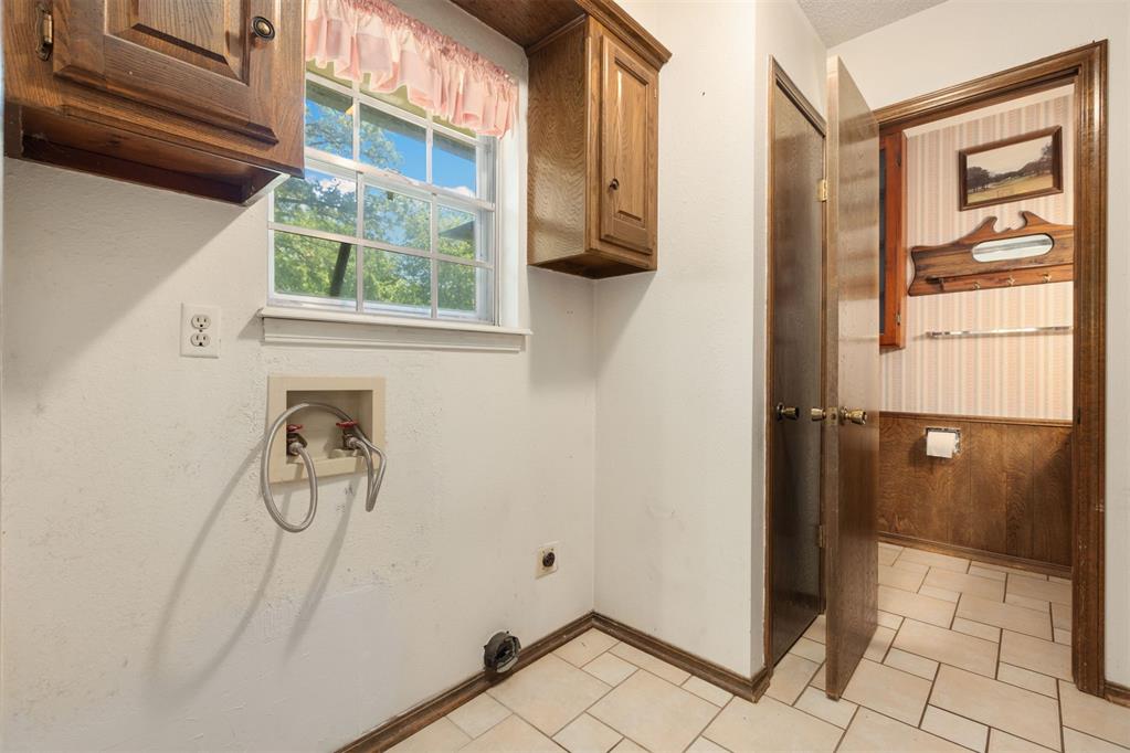 2700 Old Farm Lane