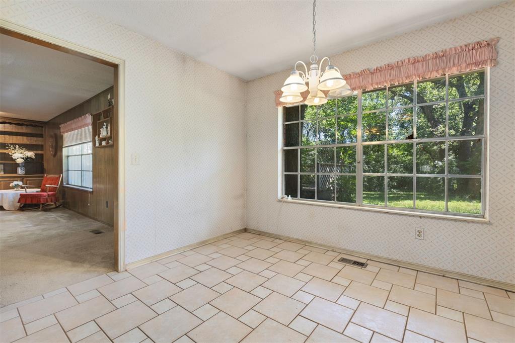 2700 Old Farm Lane