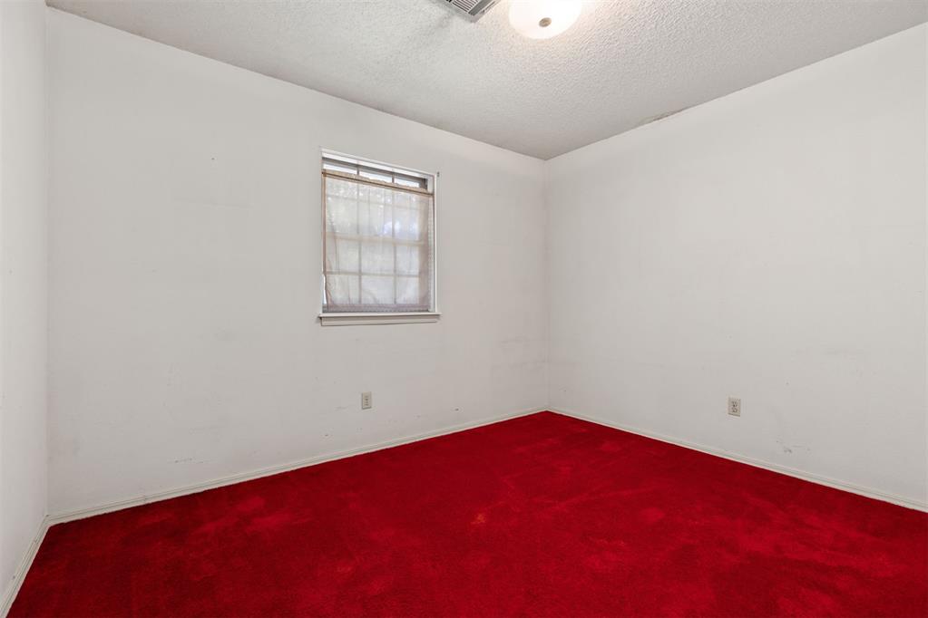 2700 Old Farm Lane