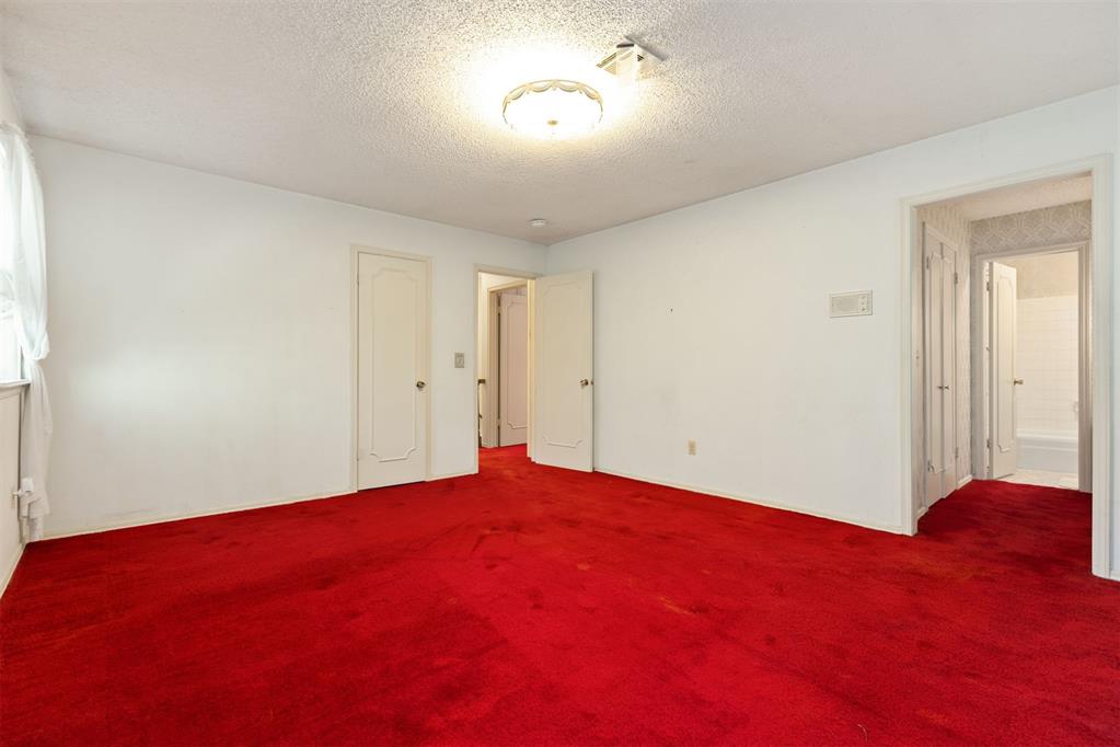 2700 Old Farm Lane