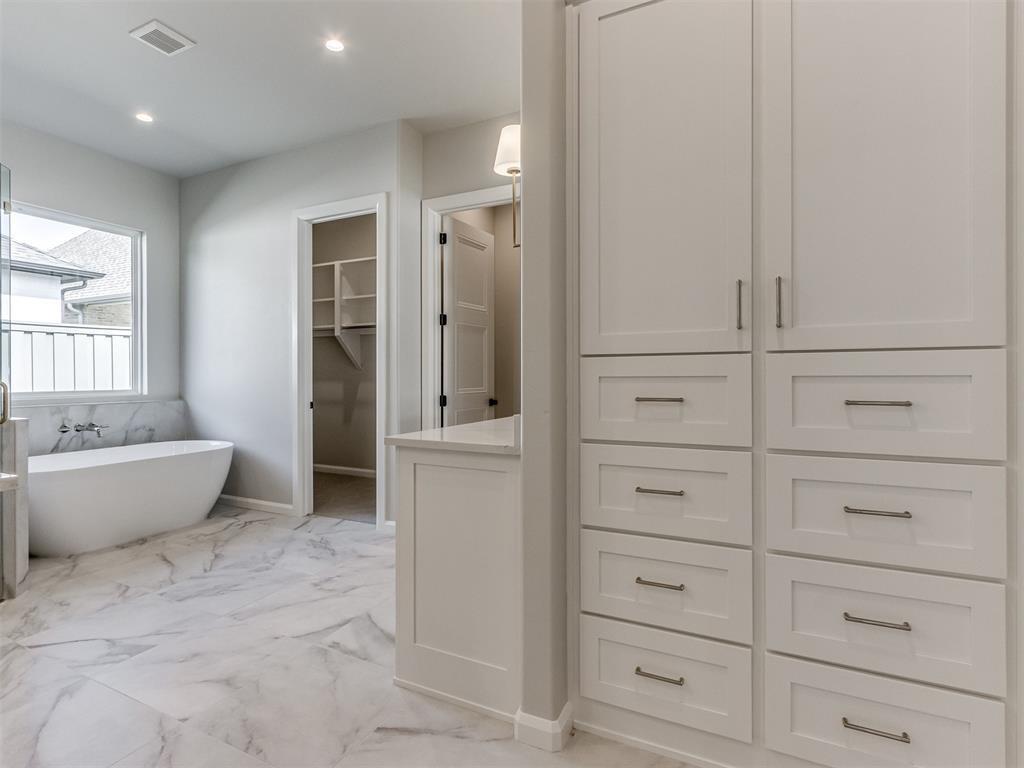 16401 Burgundy East Drive