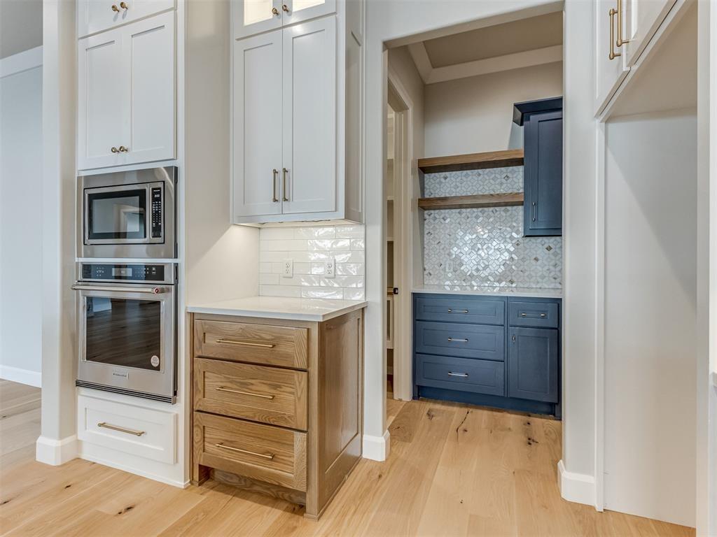 16401 Burgundy East Drive