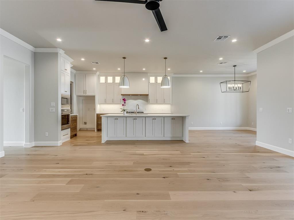 16401 Burgundy East Drive