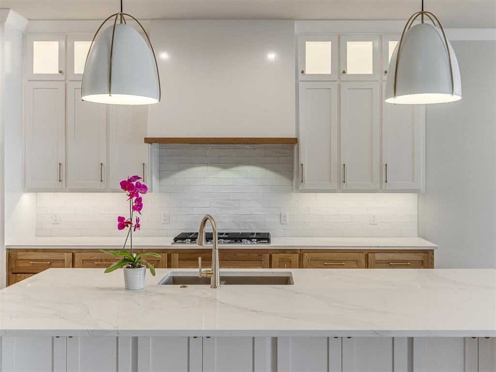 16401 Burgundy East Drive