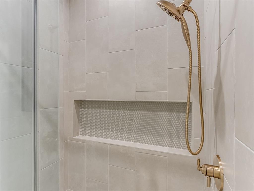 16401 Burgundy East Drive