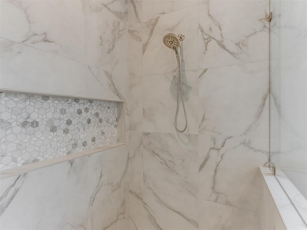 16401 Burgundy East Drive