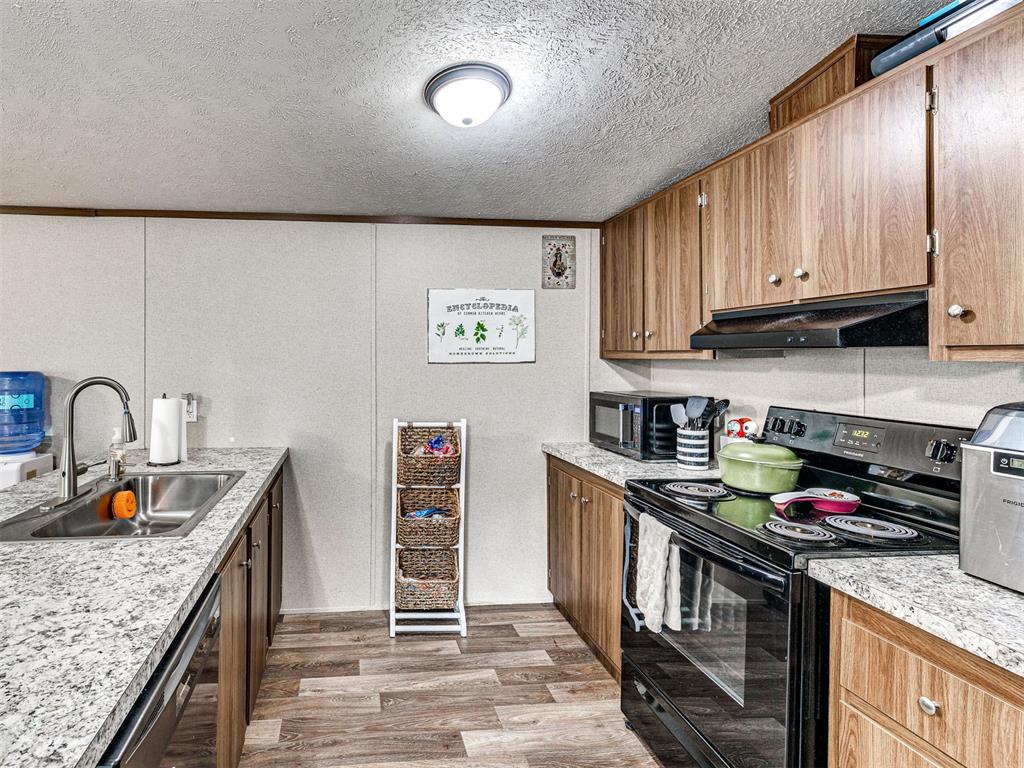 101735 Green Moss Trail