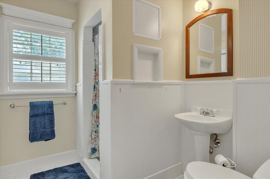1630 NW 42nd Place