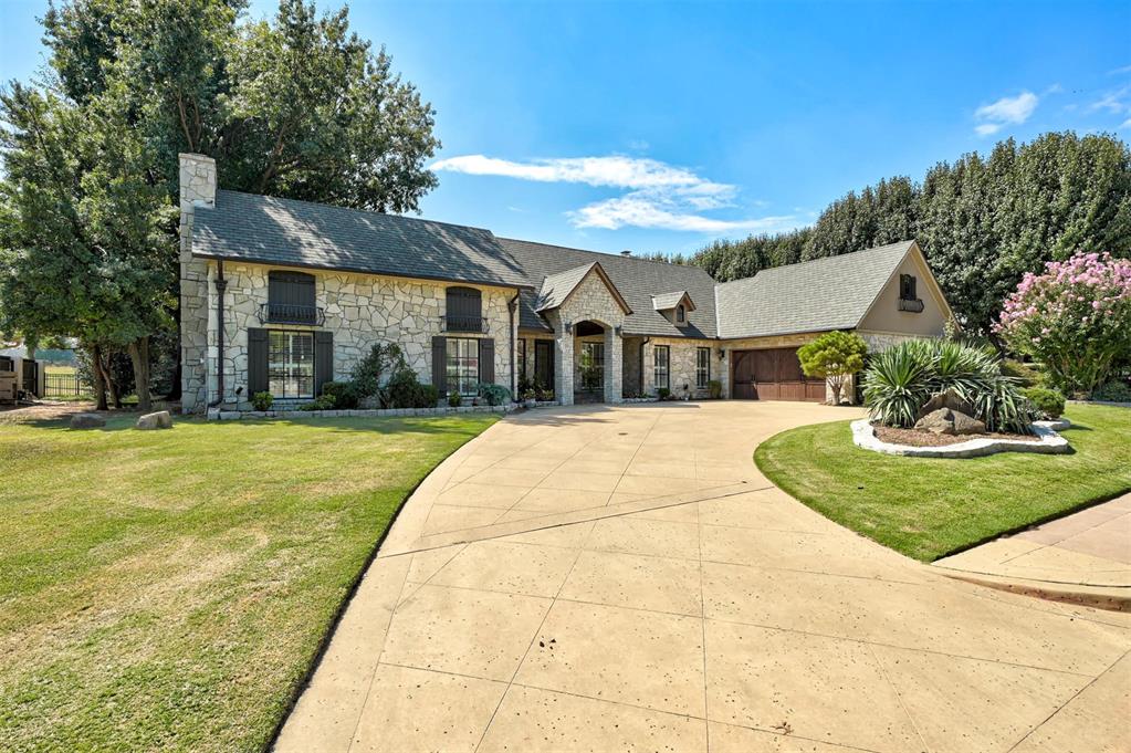 1102 Saint Andrews Drive