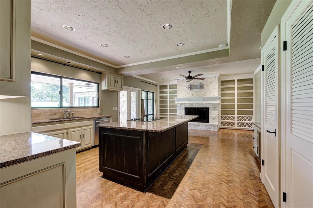 1102 Saint Andrews Drive