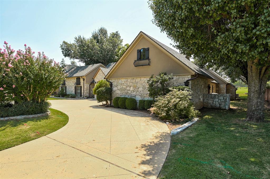 1102 Saint Andrews Drive